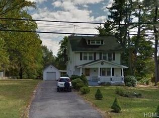 2 Eckerson Ln, Spring Valley, NY 10977