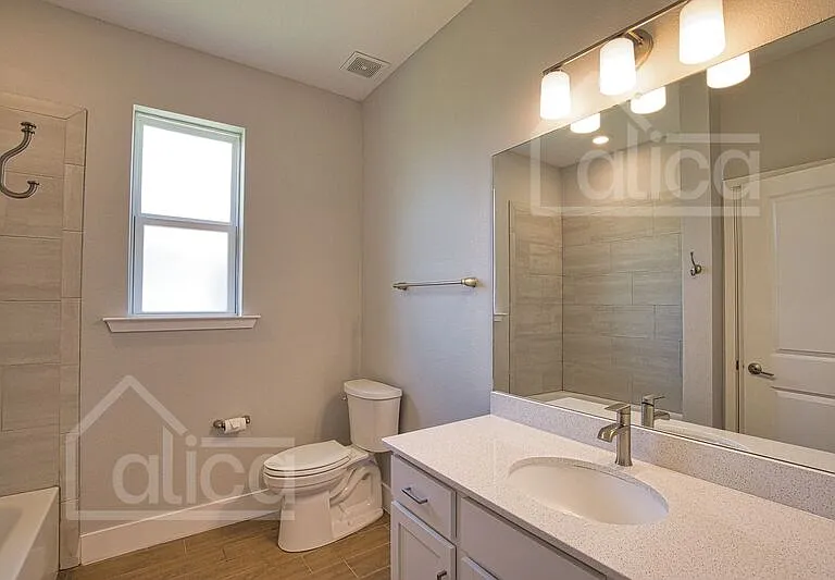 1610 Rada Ln — Photo 31