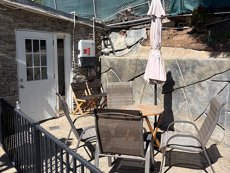 Pepper Tree Rd — Photo 18