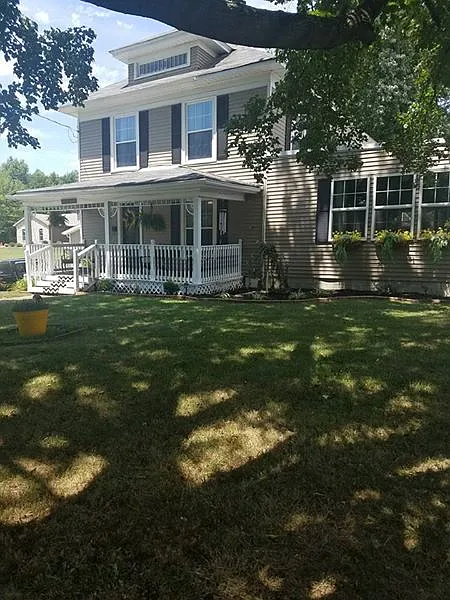 642 W Washington St photo 1