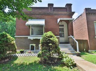 4658 Rosa Ave, Saint Louis, MO 63116
