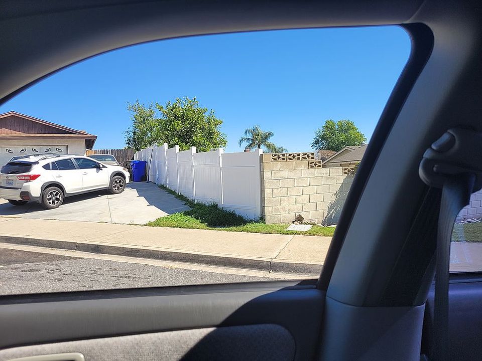 2nd image of 9960 Victoria St
