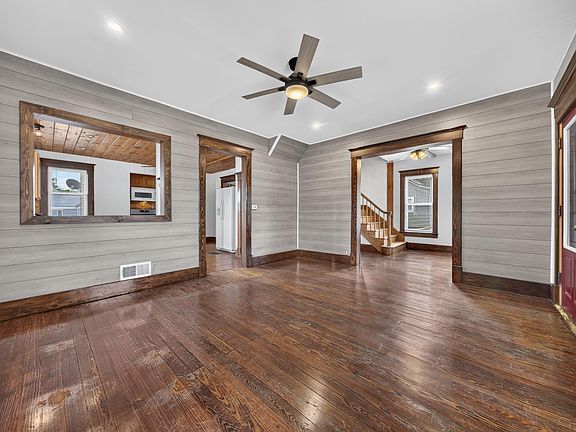 4th image of 302 W North St