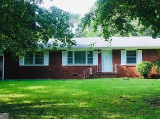 4460 Stonewall Tell Rd, Atlanta, GA 30349