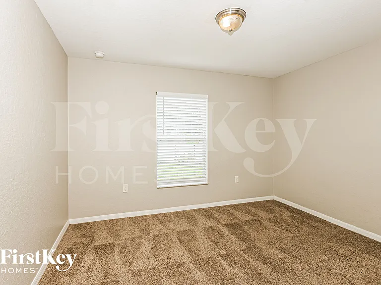 414 Willowbrook Dr — Photo 13