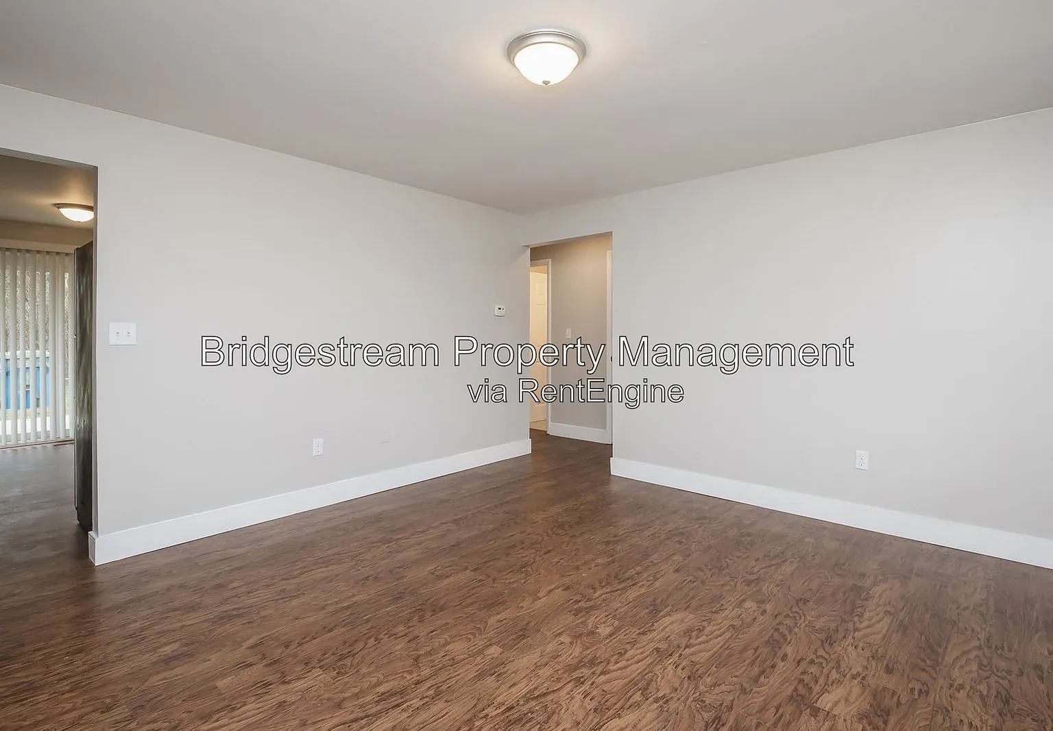 2 bed, 1.0 bath, $950 — Photo 3