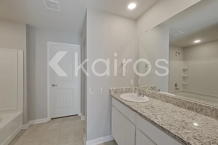 123 Santiago Ct — Photo 24