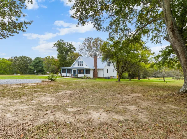 2028 Lock B Rd N, Clarksville, TN 37043