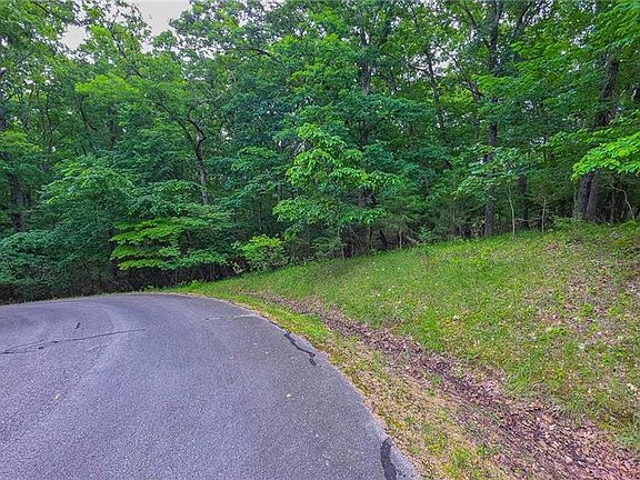 2nd image of 850 Grand Cypress Ct