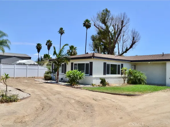 894 N Orange St, Riverside, CA 92501