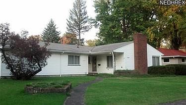 2nd image of 200 Yale Ave