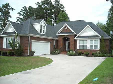 2nd image of 2608 Carriage Ln