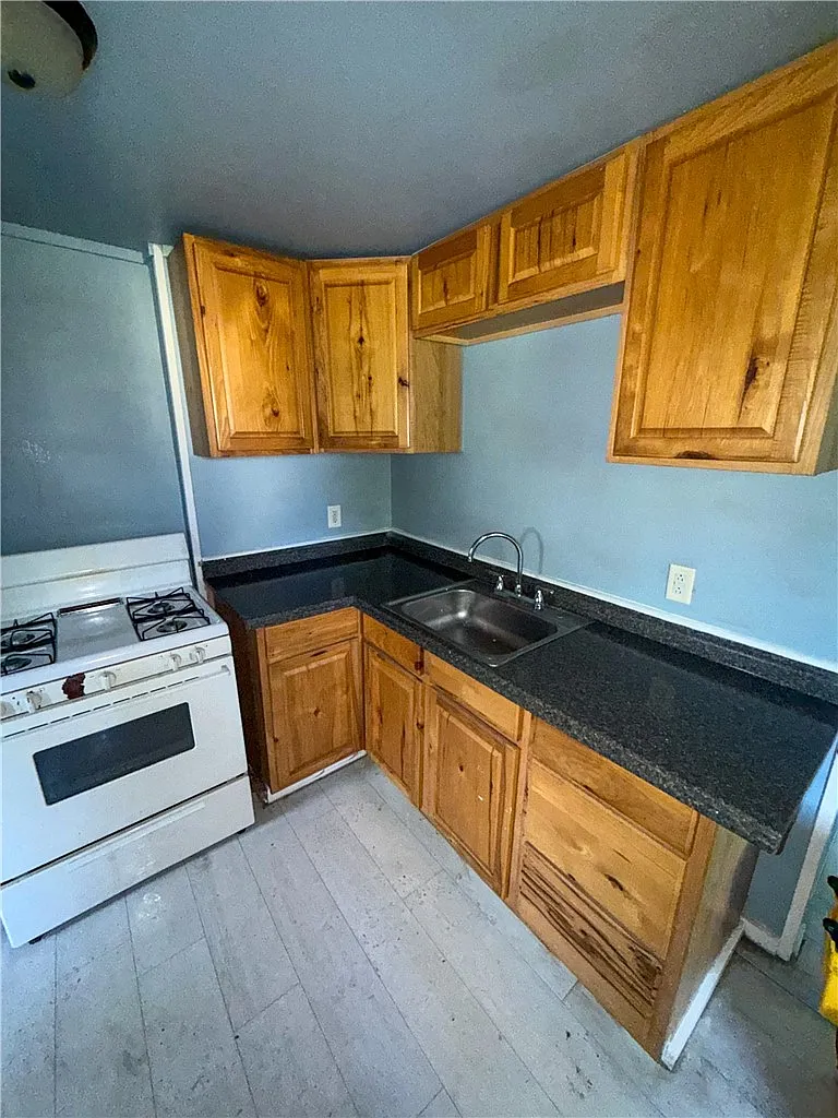 1 bed, 1.0 bath, 6033 sqft, $800 — Photo 4