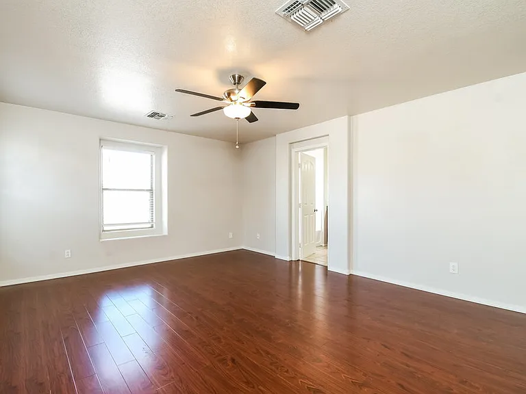 5819 E Harmony Ave — Photo 9