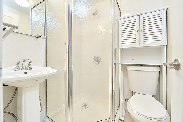 Rented by Living New York | media 9