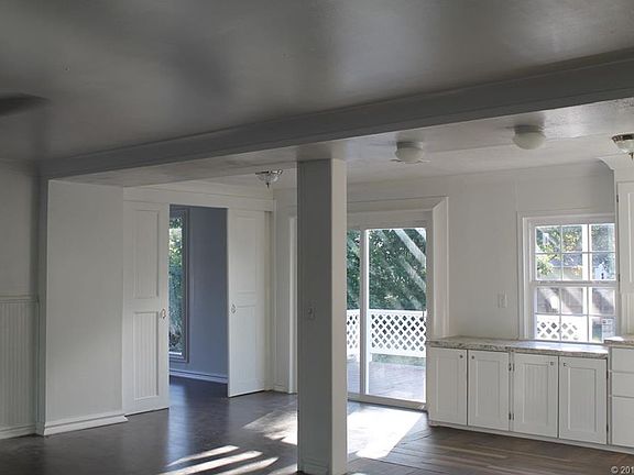 5th image of 1209 N Cherrington Ave