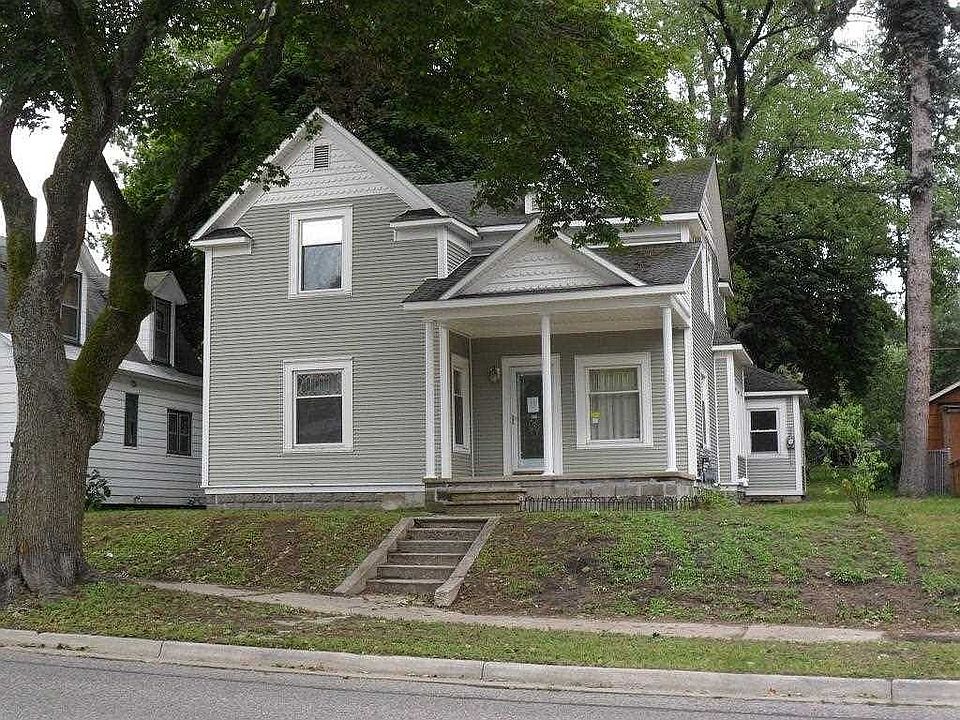 1st image of 506 E River St
