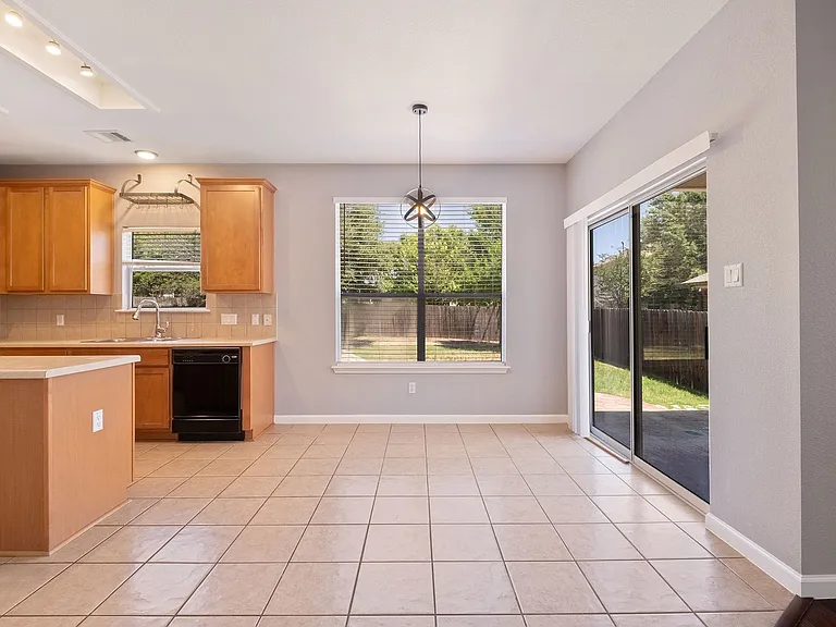11100 Los Comancheros Rd — Photo 6