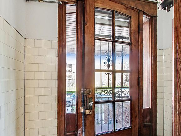4th image of 524 N Monticello Ave #1