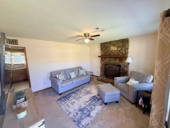 4th image of 1692 Will Logan Rd