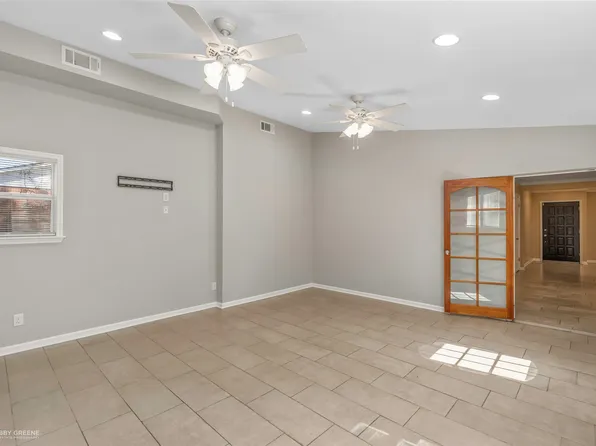 9346 Shartel Dr, Shreveport, LA 71118