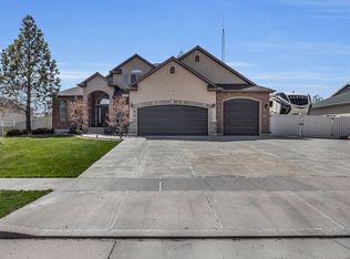 10018 S Birdie Way, South Jordan, UT 84009