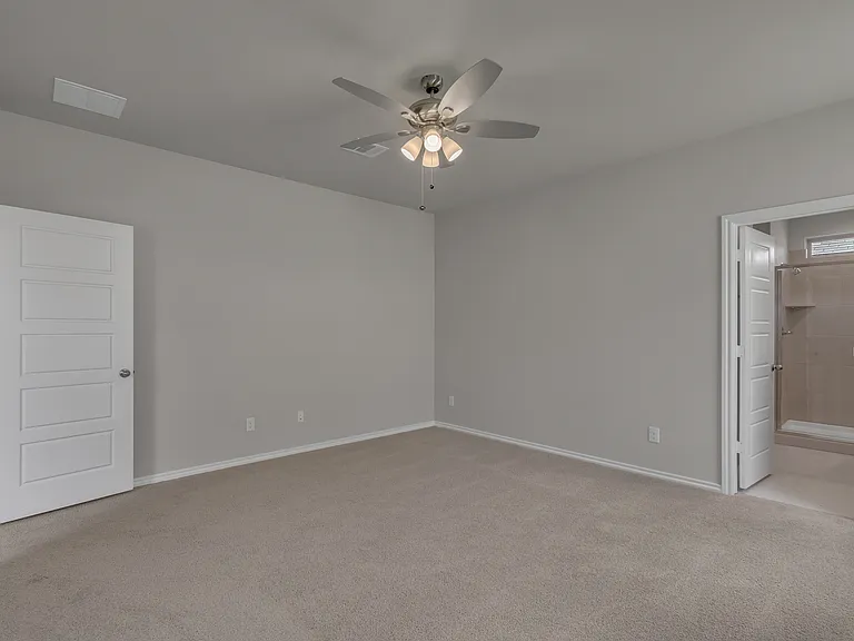 1729 Hazer Ln — Photo 12