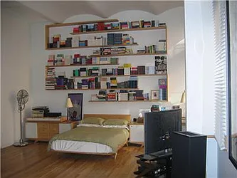 Rented by Warburg