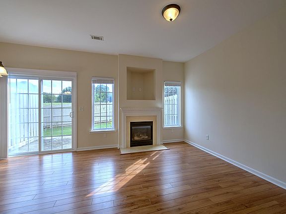 4th image of 233 Cedar Crossing Ln #233