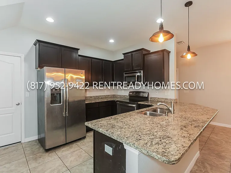 3943 Claybrook Dr — Photo 7