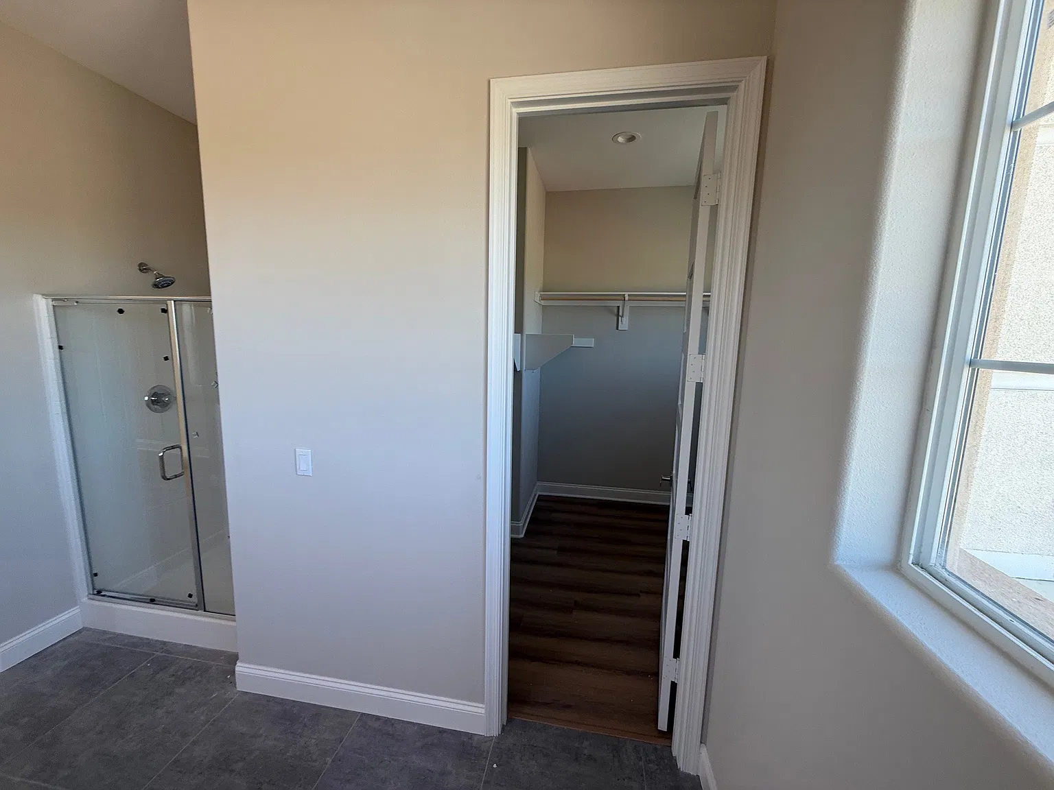 4 bed, 2080 sqft, $3,480 — Photo 4