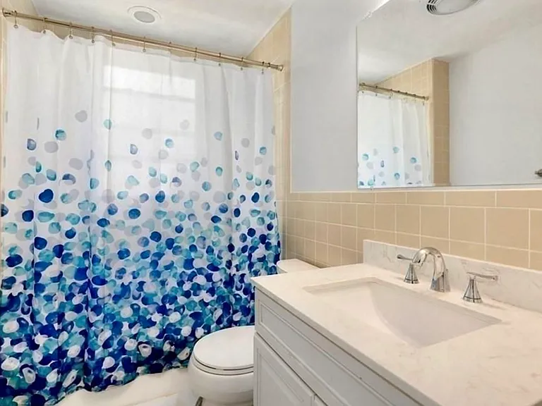 59 Ackers Ave #2 — Photo 4