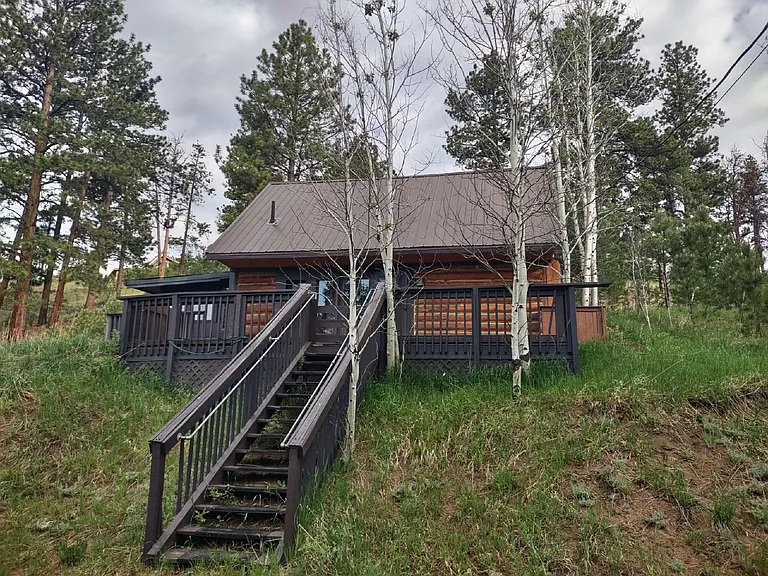 486 Shelton Dr — Photo 1