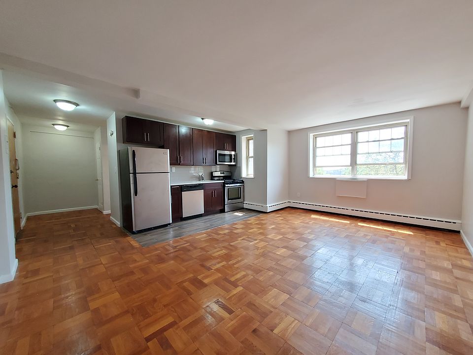 2nd image of 2465 John F Kennedy Blvd #56E