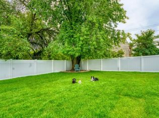 325 Nelson Ave, Staten Island, NY 10308