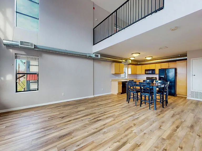 2033 W 30th Ave #C — Photo 15