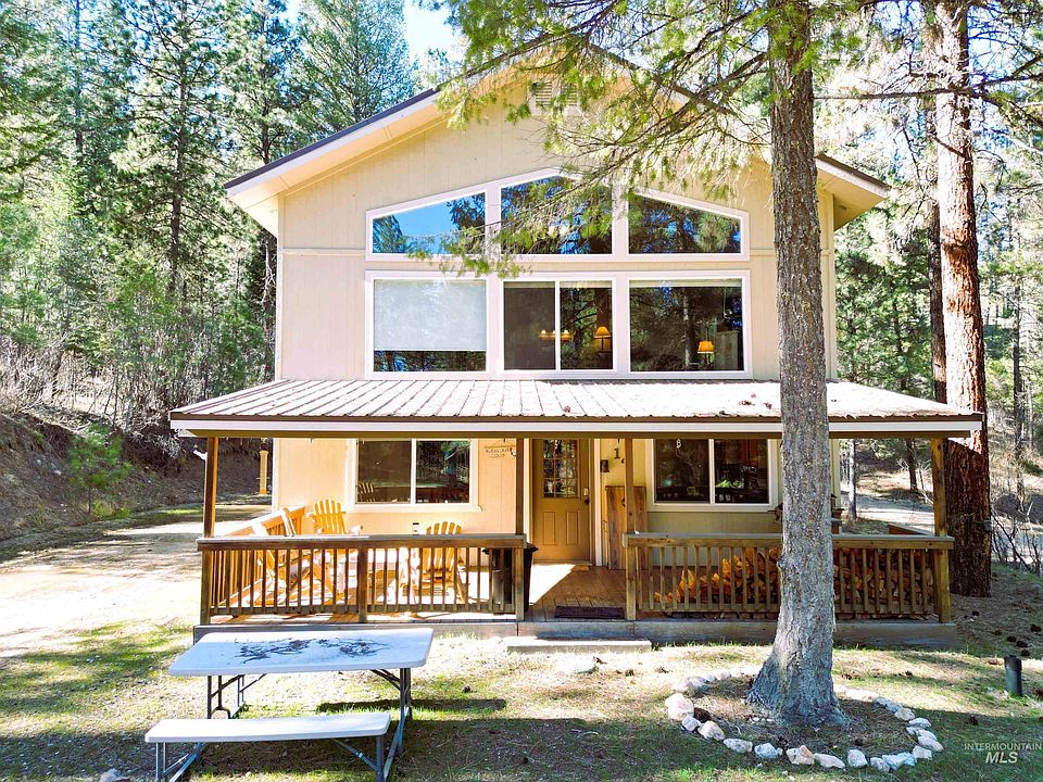 1st image of 14 Forest Trail Rd