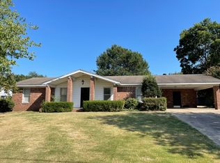 809 Southwest Dr, Jonesboro, AR 72401