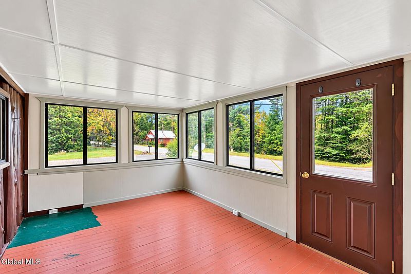 4th image of 343 Shaw Hill Road