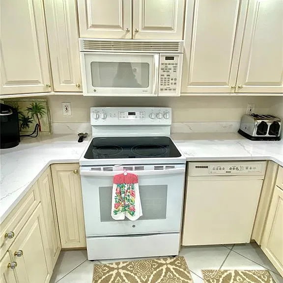 1001 Benjamin Franklin Dr #404 — Photo 11