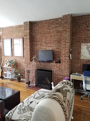 Rented by Allen Harris, LREB | media 18