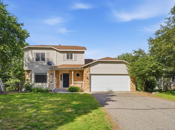 9244 Andrea Dr, Woodbury, MN 55125