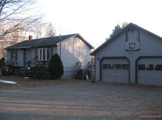 537 Bog Rd, Vassalboro, ME 04989