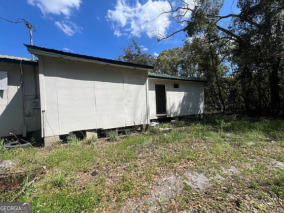 4th image of 119 Reddick St