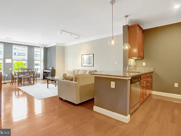 1023 N Royal St #312 — Photo 1