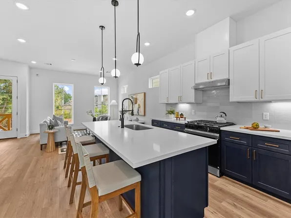 1802 Del Norte St #C, Houston, TX 77018