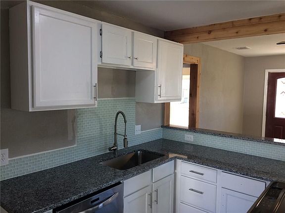 5th image of 4233 Glenhaven Blvd