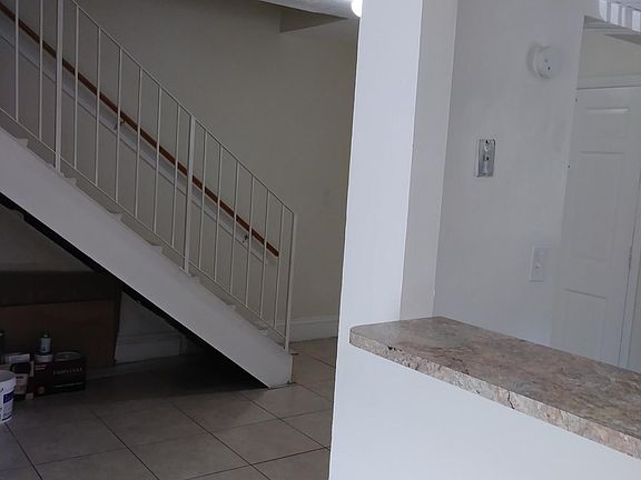4th image of 9363 Fontainebleau Blvd