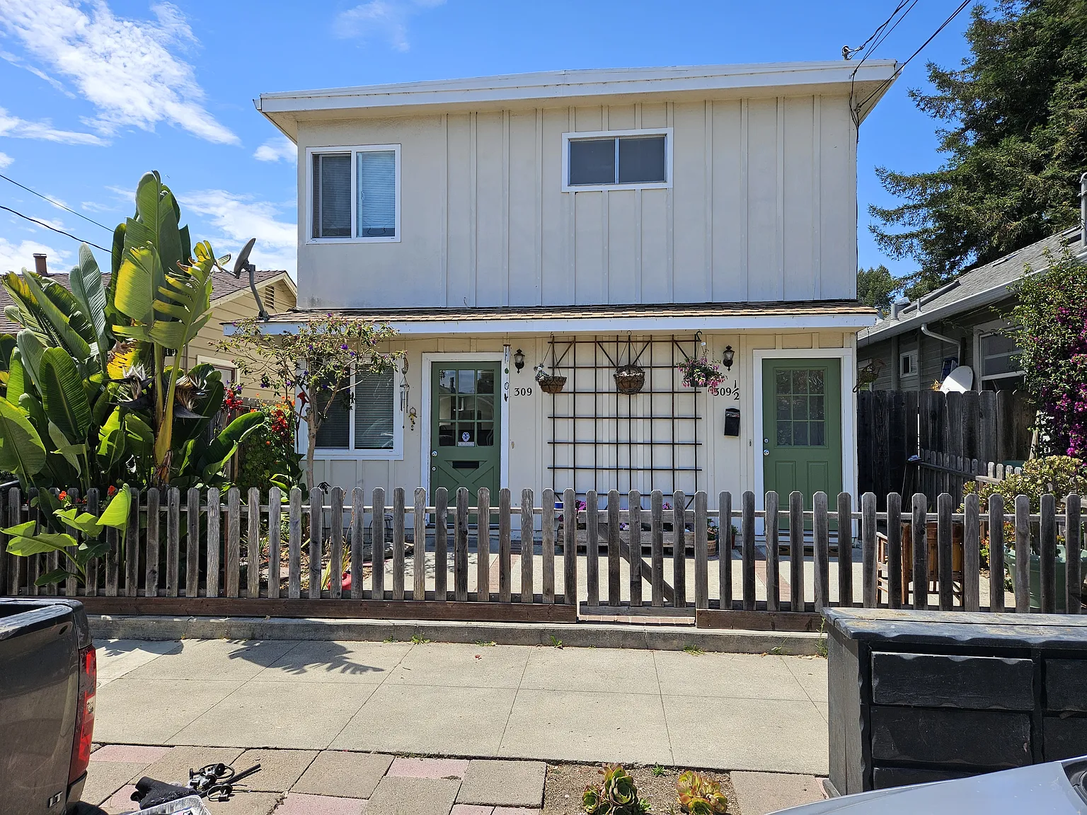 309 Cayuga St photo 1