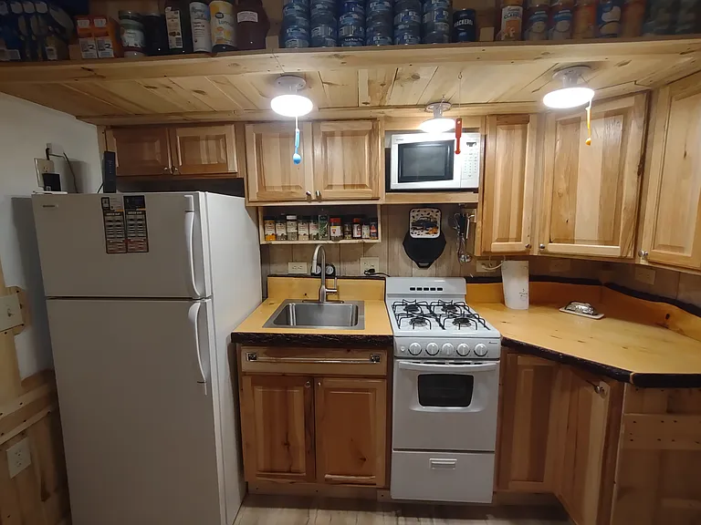 2168 Wisconsin St — Photo 9